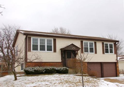 1905 Aspen Ln., Glendale Heights, IL 60139