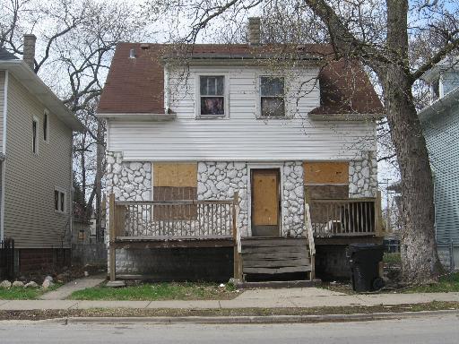 10718 S State St., Chicago, IL 60628