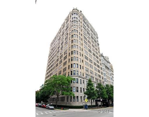 3300 N Lake Shore Dr. #11D, Chicago, IL 60657