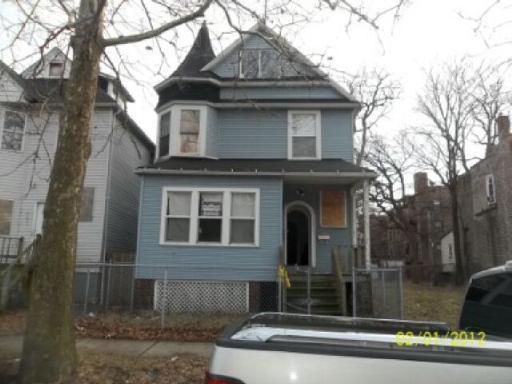2457 E 74th St., Chicago, IL 60649