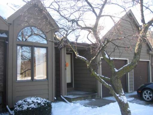 184 Dunbar Ln., East Dundee, IL 60118