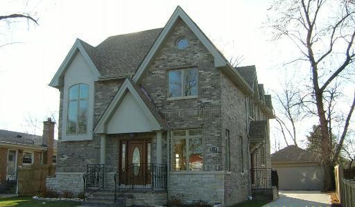 578 Barberry Rd., Highland Park, IL 60035
