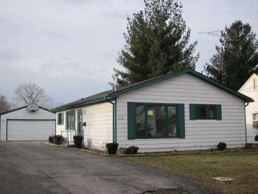 521 Highland Ave., Woodstock, IL 60098