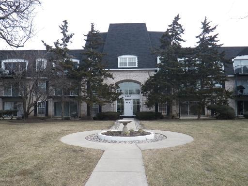 5200 Carriageway Dr. #107, Rolling Meadows, IL 60008
