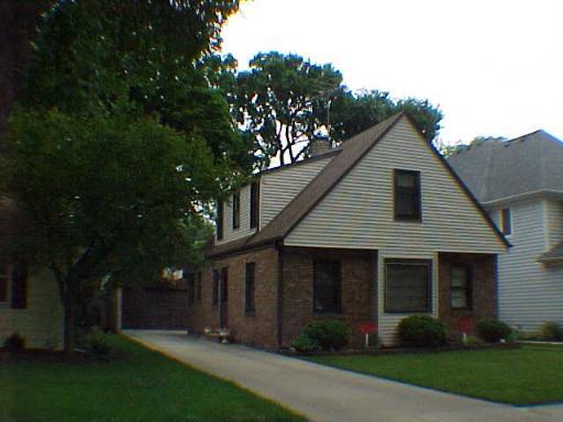 1212 Main St., Naperville, IL 60563