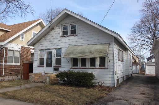 806 Watson St., Aurora, IL 60505