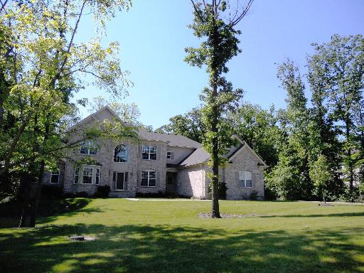 5475 Chancery, Gurnee, IL 60031