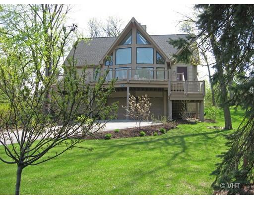 209 N Bennett Dr., Geneva, IL 60134