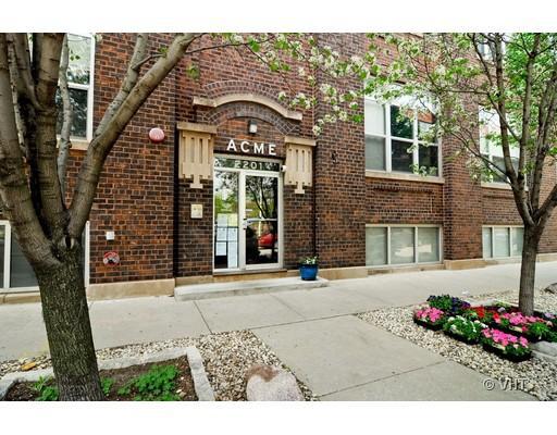 2201 W Wabansia Ave. #11, Chicago, IL 60647