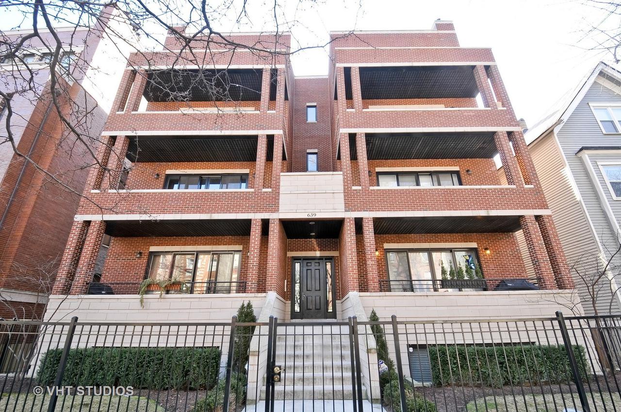 639 W Briar Pl. #3W, Chicago, IL 60657