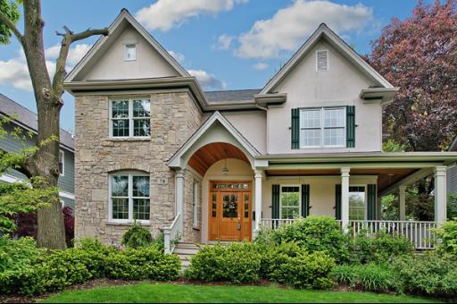 730 Meredith Pl., Glen Ellyn, IL 60137