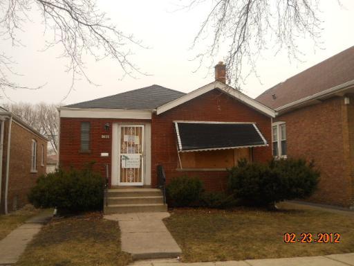 9832 S Greenwood Ave., Chicago, IL 60628