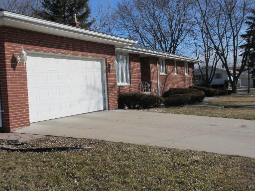 17050 Grant St., Lansing, IL 60438