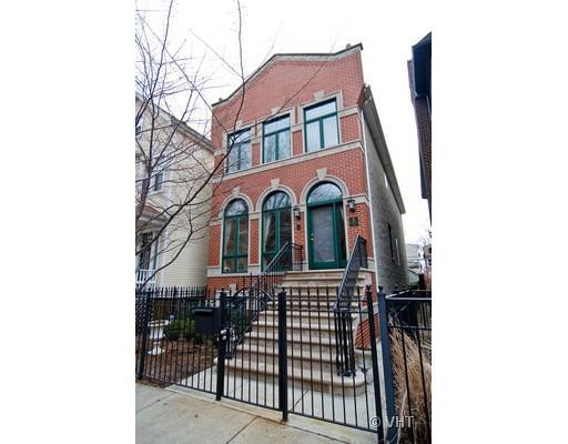 1453 W Oakdale Ave., Chicago, IL 60657