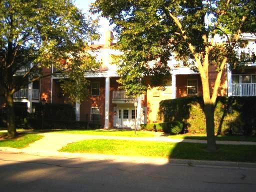 90 S 6th Ave. #302, La Grange, IL 60525