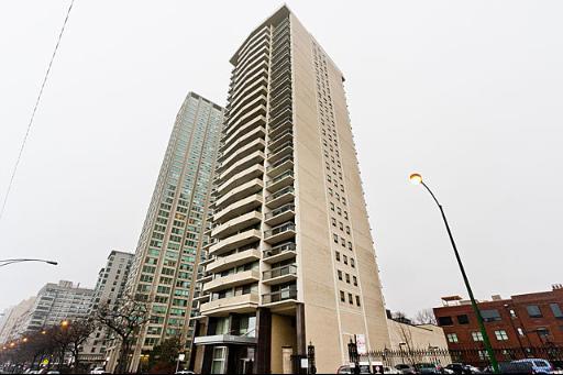 3470 N Lake Shore Dr. #25A, Chicago, IL 60657