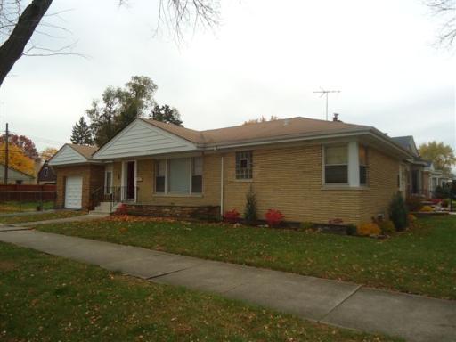 7029 N Mankato, Chicago, IL 60646