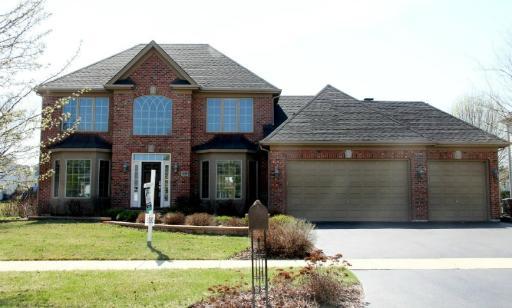 838 Columbia Cir., North Aurora, IL 60542
