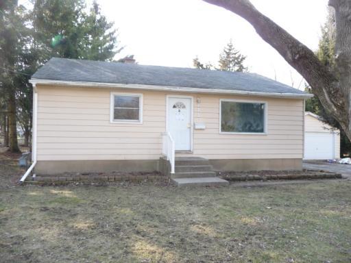 111 Meadow Ave., Woodstock, IL 60098