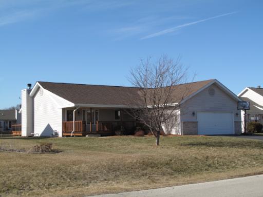 8454 Creekway Ln., Machesney Park, IL 61115