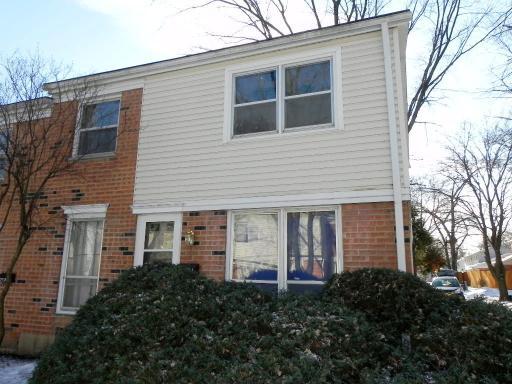 2051 Essex St., Streamwood, IL 60107