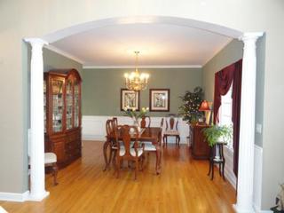 1051 Vineyard Dr., Gurnee, IL 60031