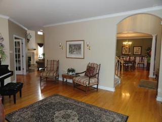 1051 Vineyard Dr., Gurnee, IL 60031