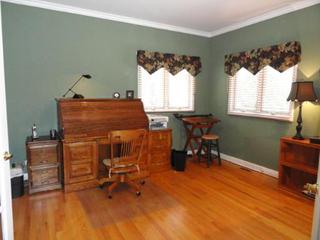 1051 Vineyard Dr., Gurnee, IL 60031