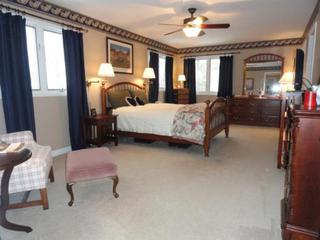 1051 Vineyard Dr., Gurnee, IL 60031