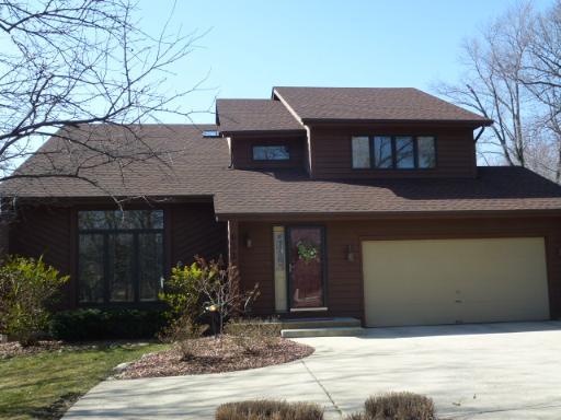 6224 Plymouth Ct., Downers Grove, IL 60516