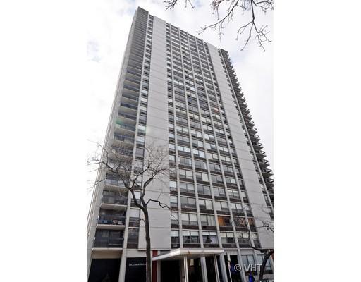 1355 N Sandburg Ter. #1508, Chicago, IL 60610
