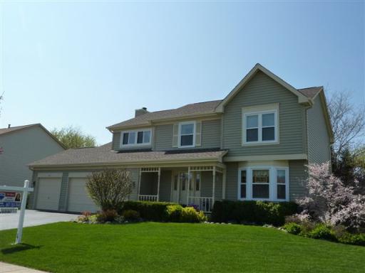 582 Farina Ct., Mundelein, IL 60060