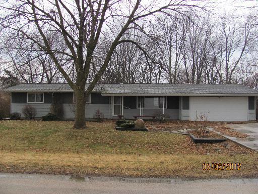 222 N Lincoln Dr., Newark, IL 60541