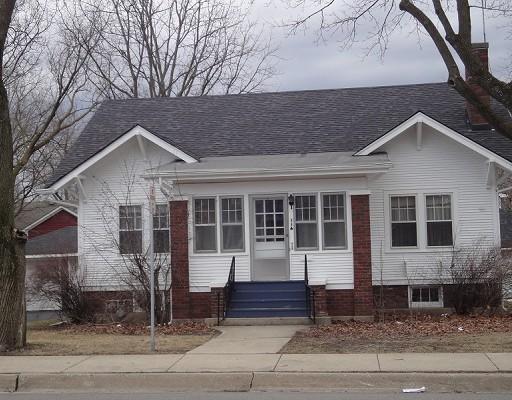 114 Dundee Ave., Barrington, IL 60010