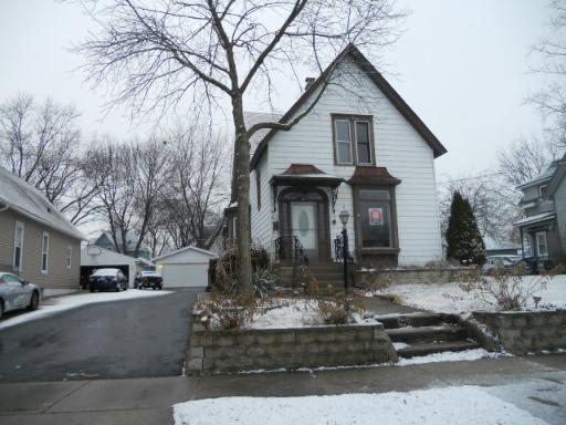 470 Ashland Ave., Elgin, IL 60123