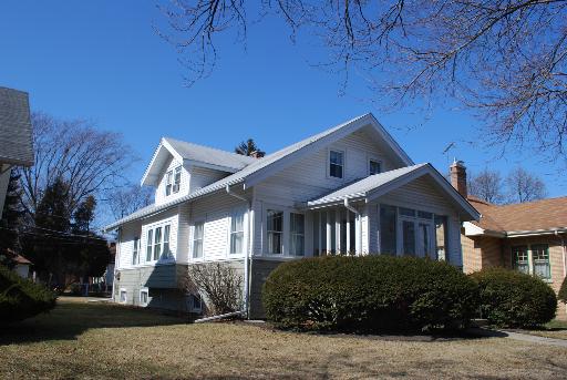 1212 White St., Des Plaines, IL 60018
