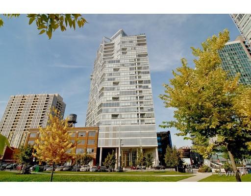 510 W Erie St. #2201, Chicago, IL 60654