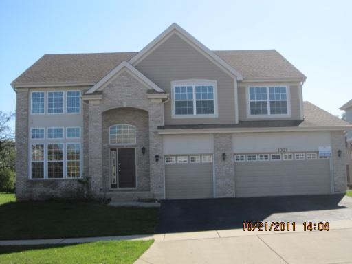 1321 Horizon Tr., Wheeling, IL 60090