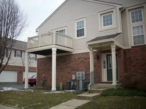 677 Moreland Ave., Addison, IL 60101