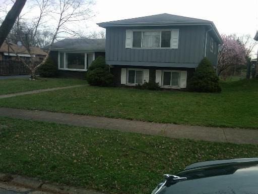 431 Lancers Ct., Addison, IL 60101