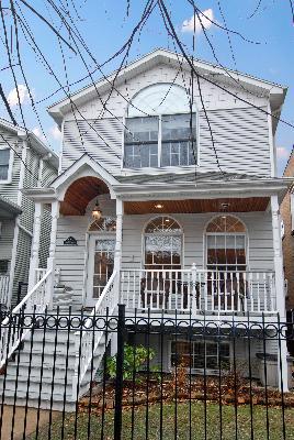 2135 W Berteau Ave., Chicago, IL 60618