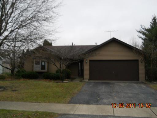 2308 Woodview Ln., Naperville, IL 60565