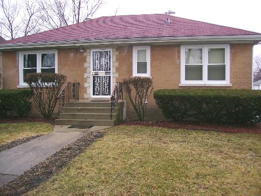 2524 S 10th Ave., Broadview, IL 60155