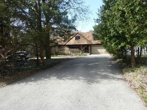 6N338 Keeney Rd., Keeneyville, IL 60172