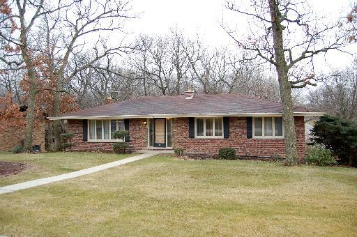 724 Ridge Rd., Lemont, IL 60439