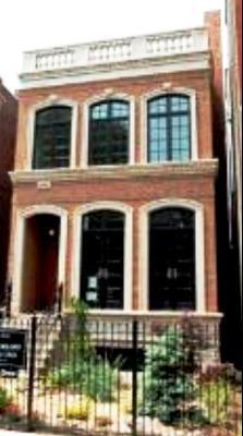 2952 N Racine Ave., Chicago, IL 60657