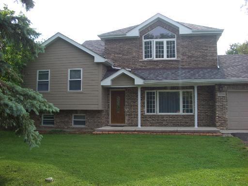 5S240 Middle Rd., Naperville, IL 60563