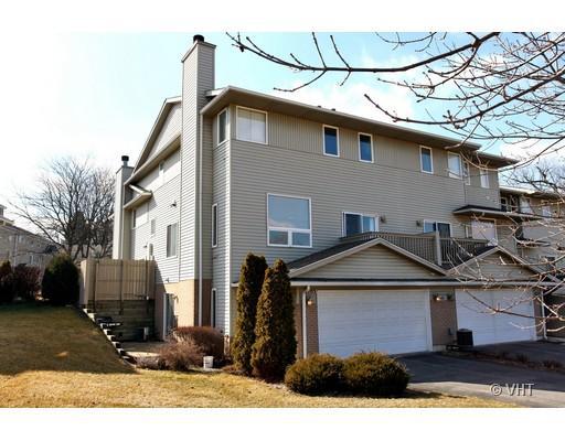 481 River Bend Rd. #103, Naperville, IL 60540