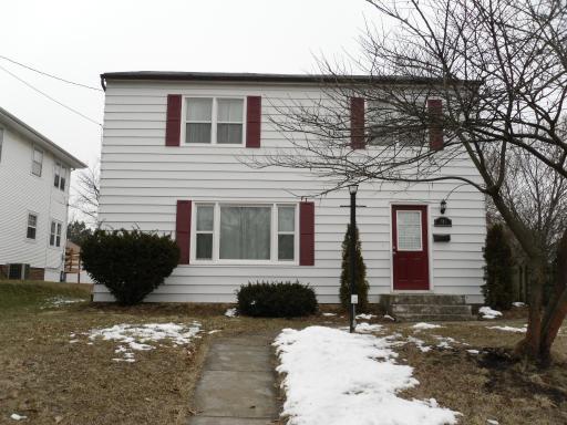 745 Davis St., Rockford, IL 61107