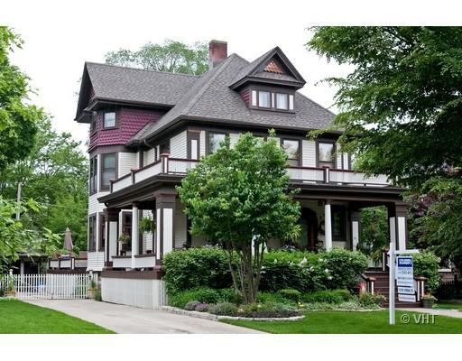234 7th Ave., La Grange, IL 60525